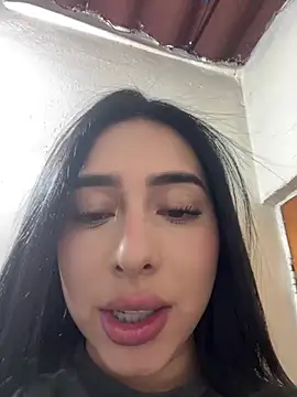 Snapshot of isabella_jade chatting on 02/14/25, 02:23 isabella jade online show from 02/14/25, 02:23