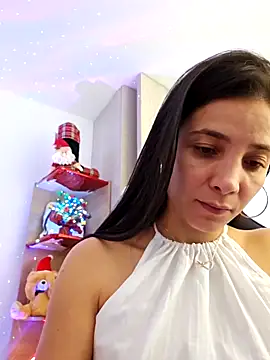 Snapshot of miaeyes chatting on 12/20/24, 03:10 miaeyes online show from 12/20/24, 03:10