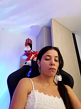 Snapshot of miaeyes chatting on 12/26/24, 12:49 miaeyes online show from 12/26/24, 12:49