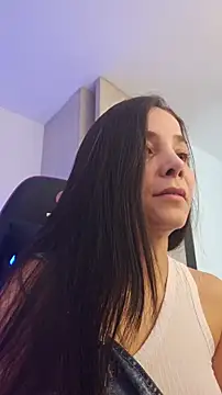 miaeyes online show from 11/20/25, 06:07