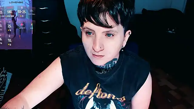 Marieblueeyes online show from 10/21/25, 11:55