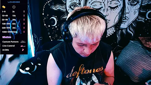 Marieblueeyes online show from 05/20/26, 11:27