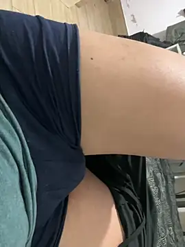 Snapshot of elvis0966 chatting on 12/19/24, 04:34 elvis0966 online show from 12/19/24, 04:34