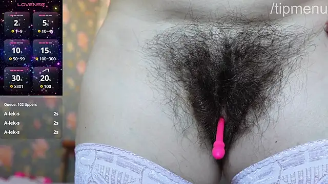 Snapshot of SophieBush chatting on 02/22/25, 10:51 SophieBush online show from 02/22/25, 10:51