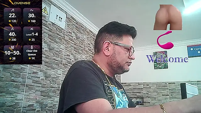 Snapshot of SexDiffrent chatting on 10/16/25, 05:25 SexDiffrent online show from 10/16/25, 05:25