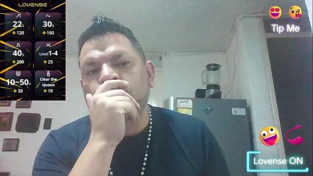 Snapshot of SexDiffrent chatting on 11/20/25, 08:08 SexDiffrent online show from 11/20/25, 08:08