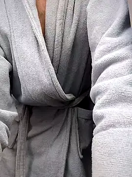 Snapshot of geilehure26 chatting on 12/22/24, 09:00 geilehure26 online show from 12/22/24, 09:00