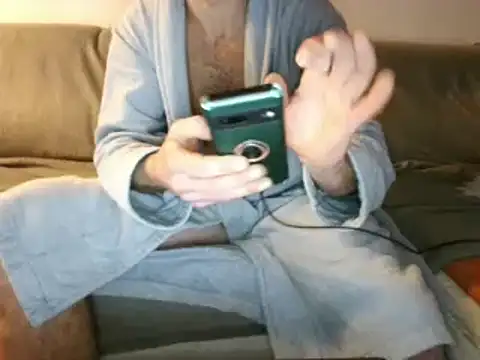 Snapshot of geilehure26 chatting on 12/31/24, 12:32 geilehure26 online show from 12/31/24, 12:32