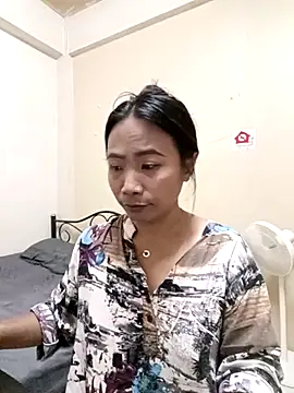 Snapshot of KinkyKit_May chatting on 02/15/25, 04:23 KinkyKit May online show from 02/15/25, 04:23