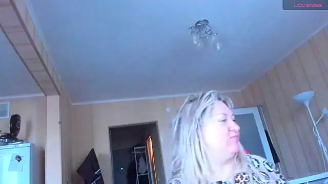 Snapshot of PamHardFuck chatting on 03/03/25, 02:26 PamHardFuck online show from 03/03/25, 02:26