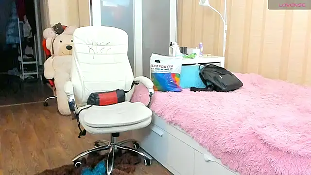 Snapshot of PamHardFuck chatting on 10/11/25, 04:05 PamHardFuck online show from 10/11/25, 04:05