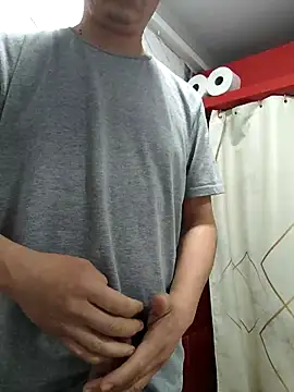 Snapshot of Joselito1989_32 chatting on 09/29/25, 02:44 Joselito1989 32 online show from 09/29/25, 02:44