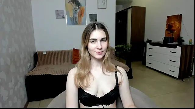 Snapshot of KaraWill chatting on 02/21/25, 11:10 KaraWill online show from 02/21/25, 11:10