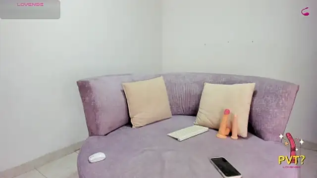 victoria 027 online show from 04/10/26, 04:12