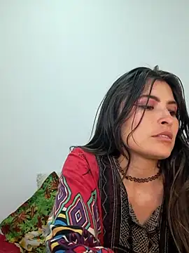 Alexandrasaenz online show from 03/06/25, 04:08