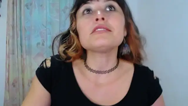 Alexandrasaenz online show from 04/12/26, 09:20