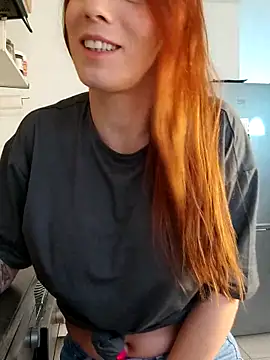 Snapshot of clara-francaise chatting on 11/19/25, 03:34 clara-francaise online show from 11/19/25, 03:34