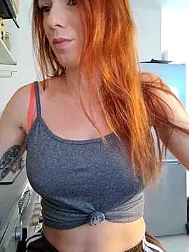 Snapshot of clara-francaise chatting on 11/27/25, 02:30 clara-francaise online show from 11/27/25, 02:30