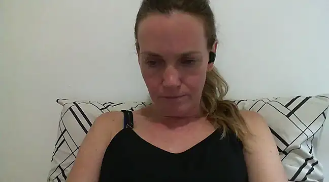 Annylove1 online show from 03/12/25, 12:20