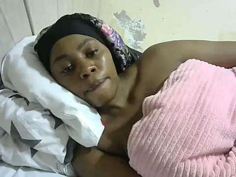 Snapshot of Nasty_queency chatting on 03/18/26, 06:22 Nasty queency online show from 03/18/26, 06:22