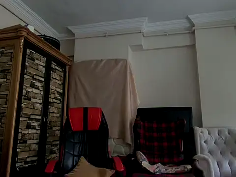 Snapshot of ALPHANDRE chatting on 09/17/25, 04:36 ALPHANDRE online show from 09/17/25, 04:36