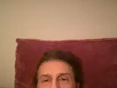 Snapshot of ALPHANDRE chatting on 11/08/25, 07:45 ALPHANDRE online show from 11/08/25, 07:45