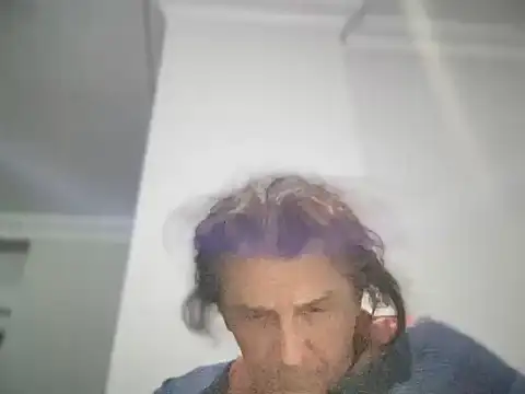 Snapshot of ALPHANDRE chatting on 11/24/25, 07:57 ALPHANDRE online show from 11/24/25, 07:57