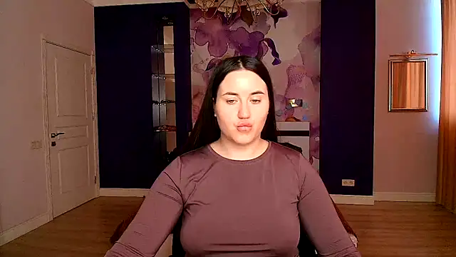 Roxie Bradley online show from 03/18/25, 09:52