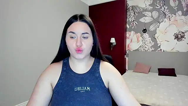 Roxie Bradley online show from 02/03/26, 06:40