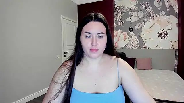 Roxie Bradley online show from 02/06/26, 06:51