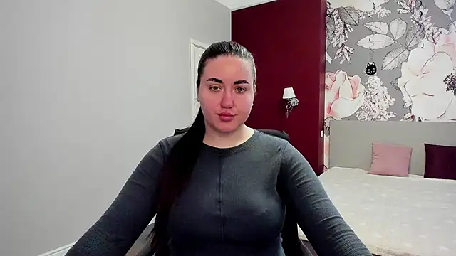 Roxie Bradley online show from 03/12/26, 06:41