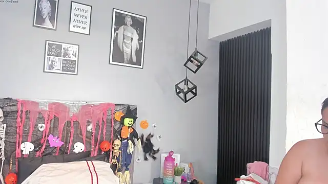 haileystone online show from 10/16/25, 11:55