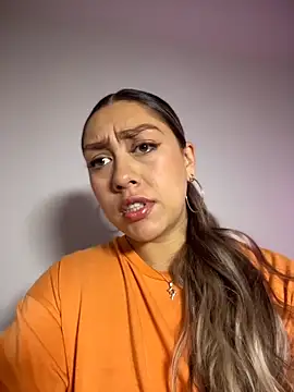 Im sophiie online show from 12/14/25, 11:09