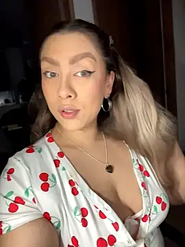 Im sophiie online show from 02/10/26, 06:50