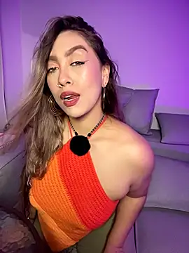 Im sophiie online show from 05/17/26, 07:06