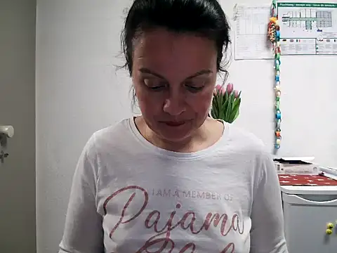 LoveNBloom online show from 03/22/25, 07:31