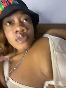  yisela  online show from 01/12/26, 01:00