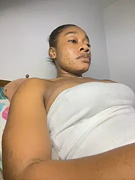  yisela  online show from 04/18/26, 12:36