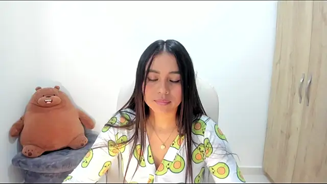 Snapshot of Ciara8 chatting on 02/17/26, 02:46 Ciara8 online show from 02/17/26, 02:46