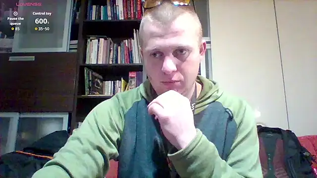 Matttthees online show from 11/17/25, 08:36