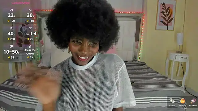 Snapshot of AlmaSean chatting on 03/01/25, 08:42 AlmaSean online show from 03/01/25, 08:42