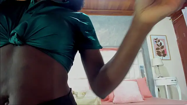 Snapshot of AlmaSean chatting on 02/23/26, 06:27 AlmaSean online show from 02/23/26, 06:27