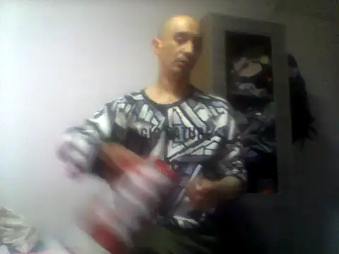 Snapshot of angellsexx20 chatting on 11/19/25, 01:44 angellsexx20 online show from 11/19/25, 01:44