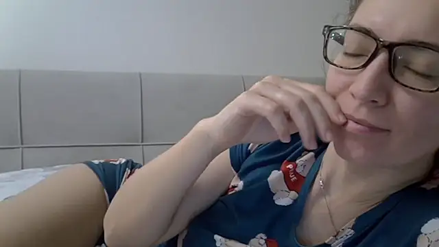 Snapshot of Ashleyspice chatting on 01/07/25, 04:39 Ashleyspice online show from 01/07/25, 04:39