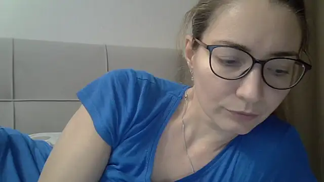 Snapshot of Ashleyspice chatting on 12/14/25, 02:22 Ashleyspice online show from 12/14/25, 02:22