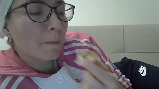 Snapshot of Ashleyspice chatting on 12/18/25, 07:14 Ashleyspice online show from 12/18/25, 07:14