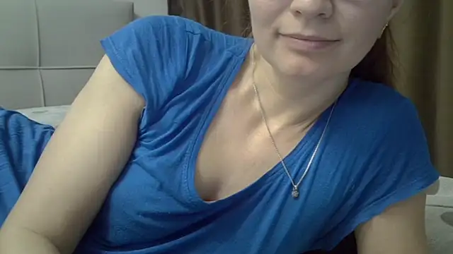 Snapshot of Ashleyspice chatting on 12/23/25, 06:00 Ashleyspice online show from 12/23/25, 06:00