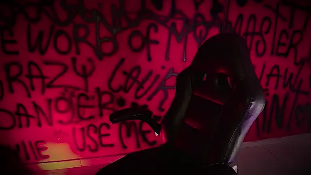 Snapshot of Laura_takint chatting on 02/13/25, 03:56 Laura takint online show from 02/13/25, 03:56