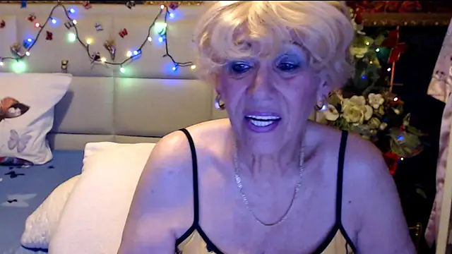 HappyWomanOn online show from 12/03/25, 07:38