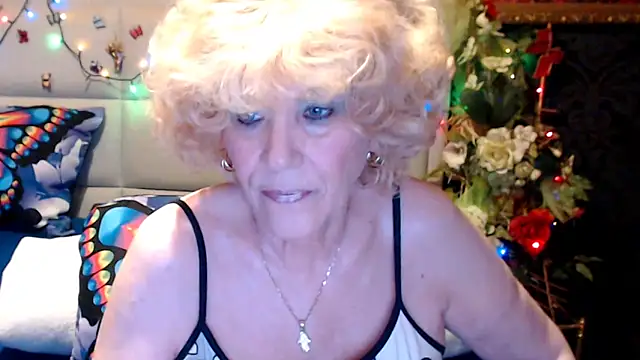 HappyWomanOn online show from 04/28/26, 08:19